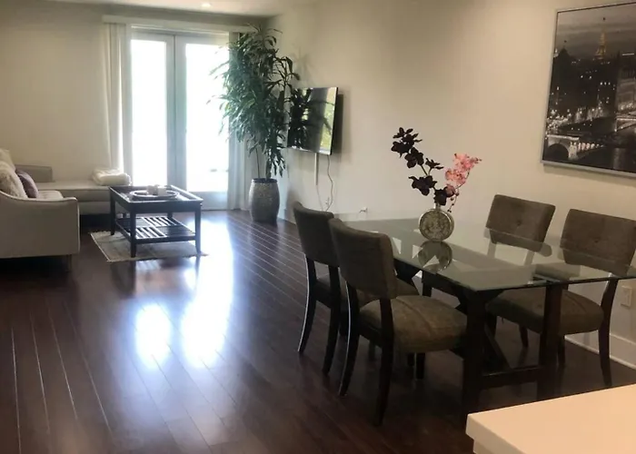 Glendale Americana 2 Bedroom 2 Bathroom Condo